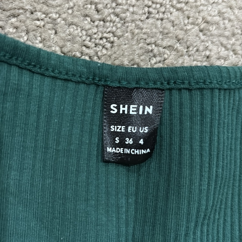 Green SHEIN V-Neck Ribbed Women's crop Top - Picture 2 of 2